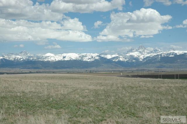 80 AC W 3000 N, Tetonia, ID 83452