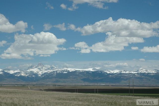 80 AC W 3000 N, Tetonia, ID 83452