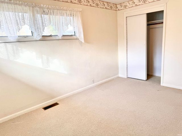 1015 N Audobon Drive, Marion, IN 46952