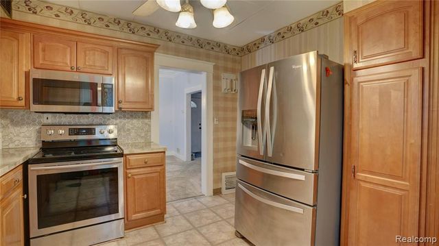 1644 Mason Street, Flint, MI 48503