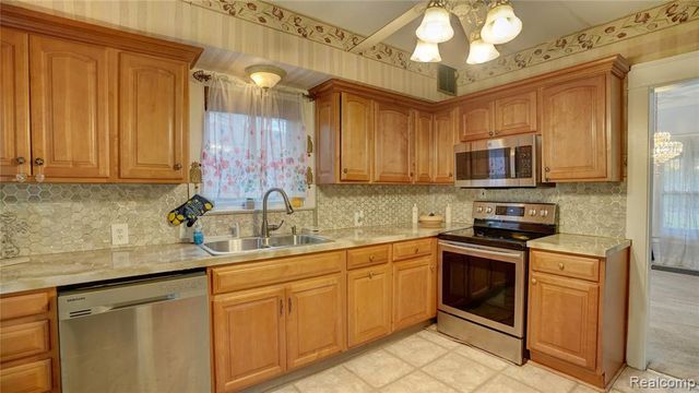 1644 Mason Street, Flint, MI 48503