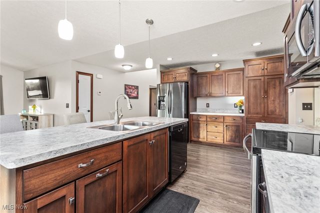 7680 Vandemark Road, Lodi, OH 44254