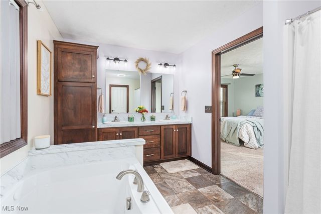 7680 Vandemark Road, Lodi, OH 44254