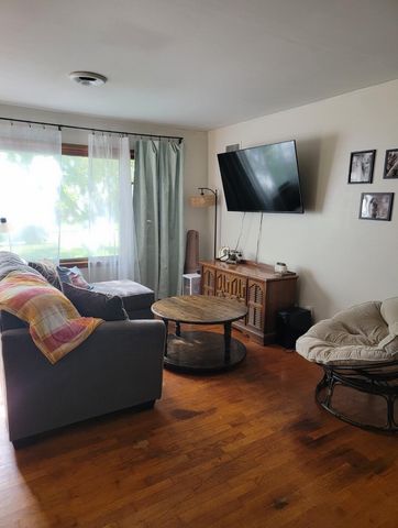 422 W Dunn Street, Monett, MO 65708