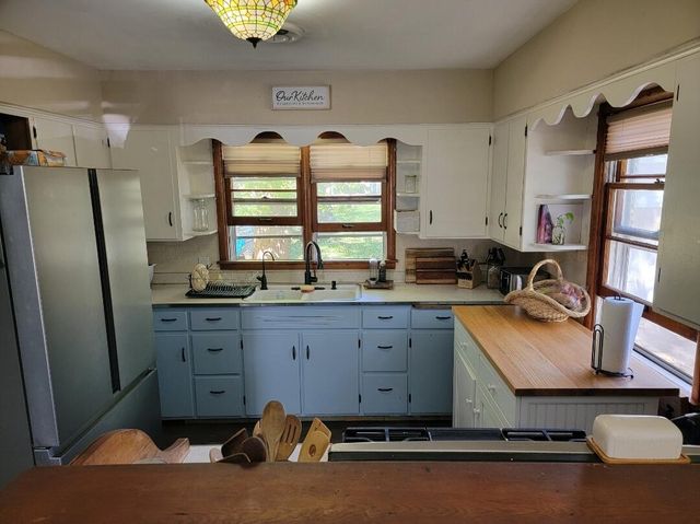 422 W Dunn Street, Monett, MO 65708