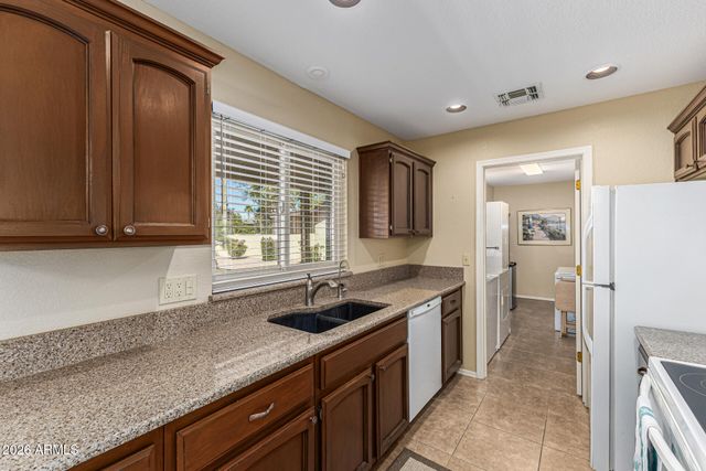 26606 S HOWARD Drive, Sun Lakes, AZ 85248