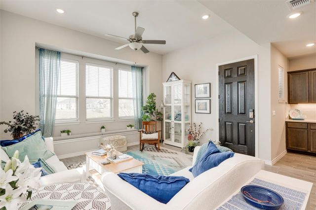 121 Harborside DR 102, San Marcos, TX 78666