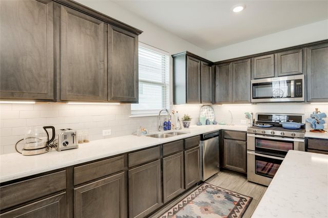 121 Harborside DR 102, San Marcos, TX 78666