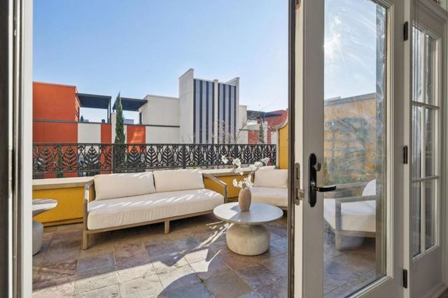 356 Santana Row 320, San Jose, CA 95128