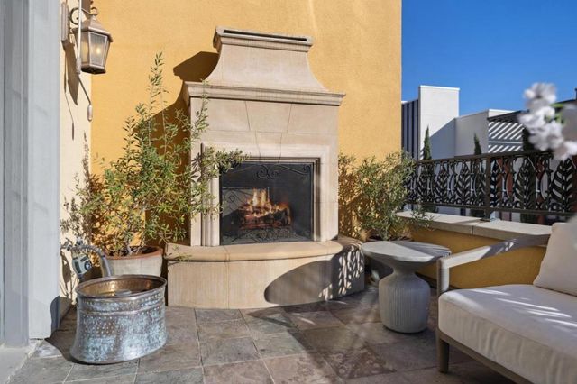 356 Santana Row 320, San Jose, CA 95128