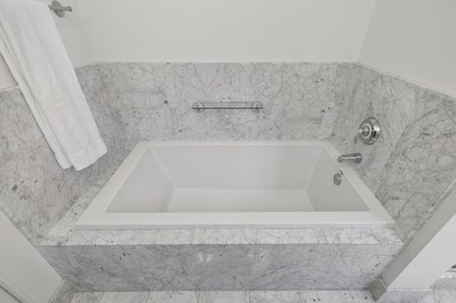 356 Santana Row 320, San Jose, CA 95128