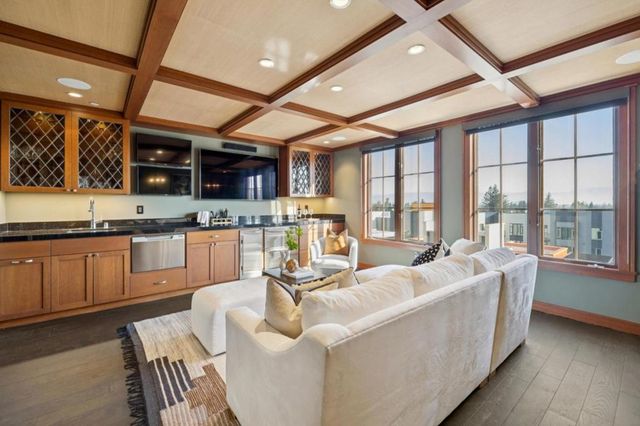 356 Santana Row 320, San Jose, CA 95128