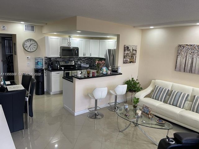 3200 NE 7th Court 306C, Pompano Beach, FL 33062