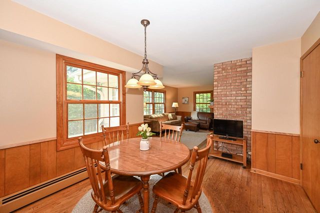 8081 Fielding LANE, Greendale, WI 53129