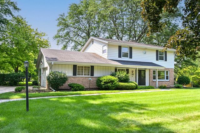 8081 Fielding LANE, Greendale, WI 53129