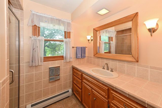 8081 Fielding LANE, Greendale, WI 53129