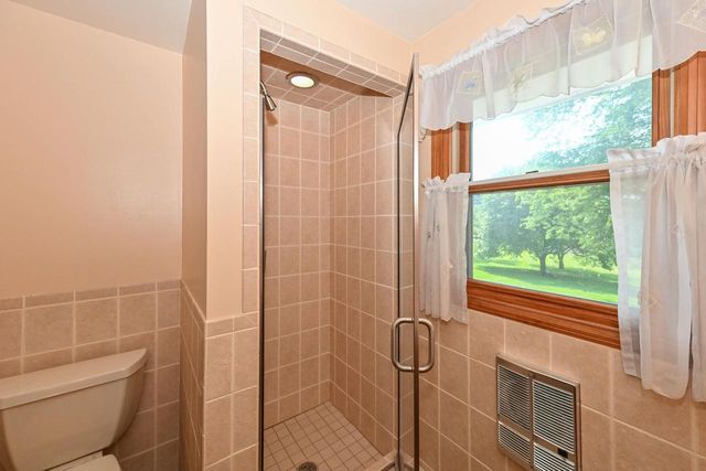 8081 Fielding LANE, Greendale, WI 53129