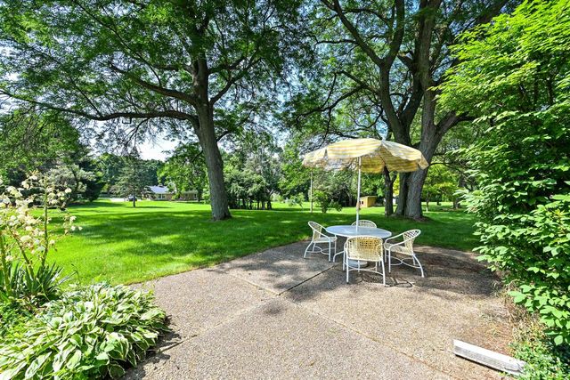 8081 Fielding LANE, Greendale, WI 53129