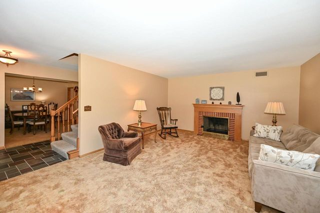 8081 Fielding LANE, Greendale, WI 53129