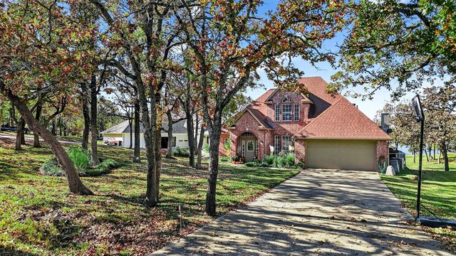 100 Mohawk Cove, Lake Kiowa, TX 76240