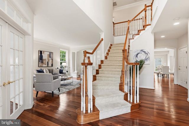 42511 MERIDIAN HILL DR, Brambleton, VA 20148