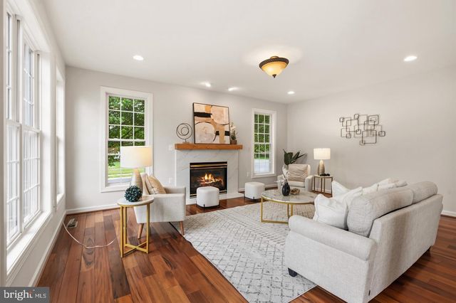 42511 MERIDIAN HILL DR, Brambleton, VA 20148