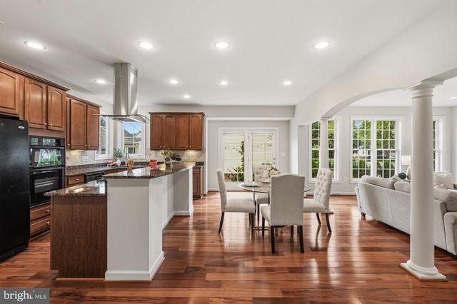 42511 MERIDIAN HILL DR, Brambleton, VA 20148