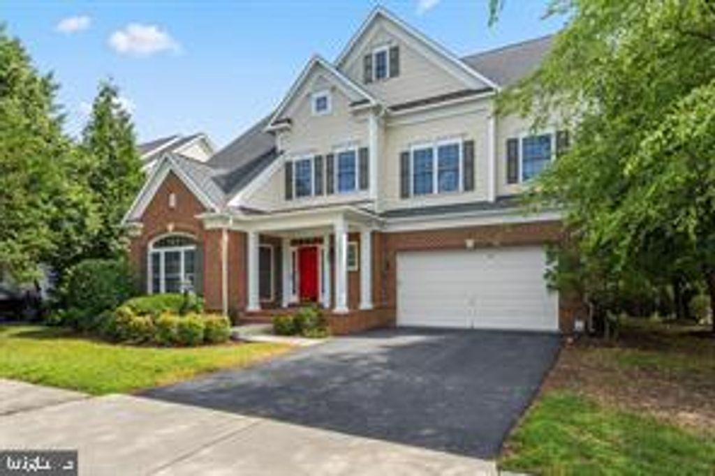 42511 MERIDIAN HILL DR, Brambleton, VA 20148