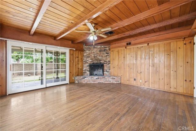 19607 Bryant, Northridge, CA 91324
