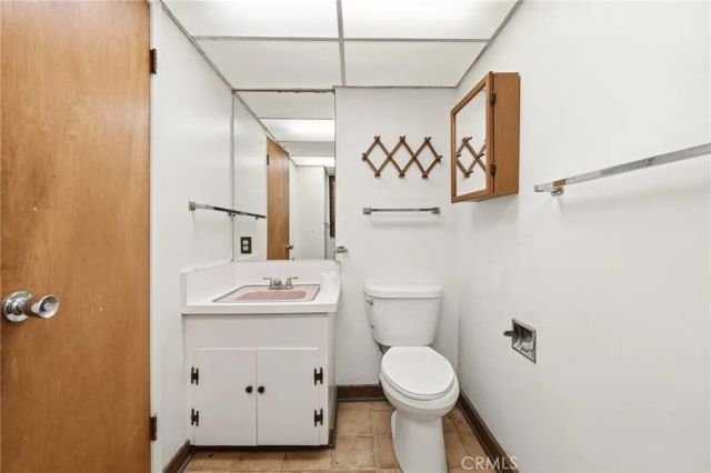 19607 Bryant, Northridge, CA 91324