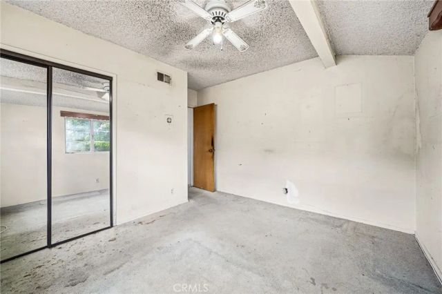 19607 Bryant, Northridge, CA 91324