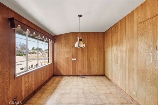 19607 Bryant, Northridge, CA 91324