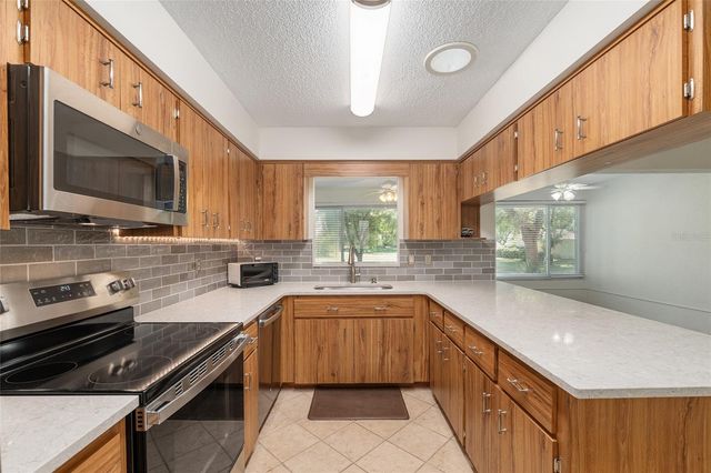 8560 SW 93RD LANE G, Ocala, FL 34481