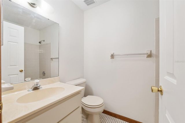 8560 SW 93RD LANE G, Ocala, FL 34481