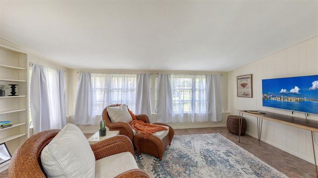 2551 WANETA DRIVE, Sarasota, FL 34231