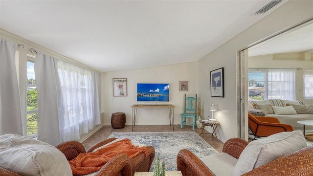 2551 WANETA DRIVE, Sarasota, FL 34231