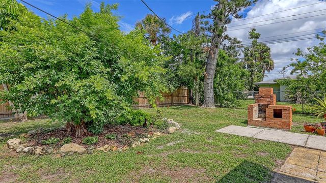 2551 WANETA DRIVE, Sarasota, FL 34231