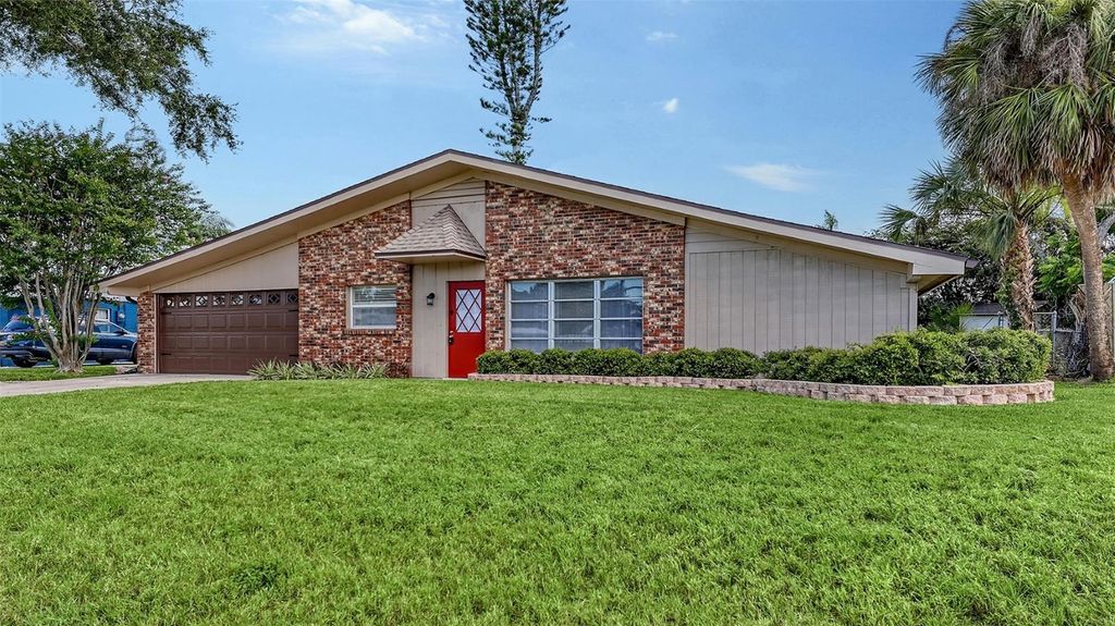 2551 WANETA DRIVE, Sarasota, FL 34231