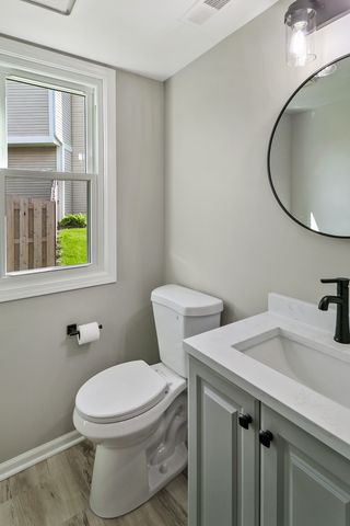 731 Roaring Brook Lane, Algonquin, IL 60102