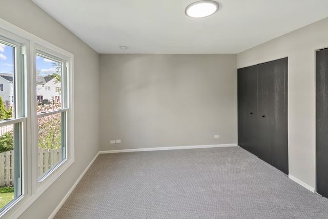 731 Roaring Brook Lane, Algonquin, IL 60102
