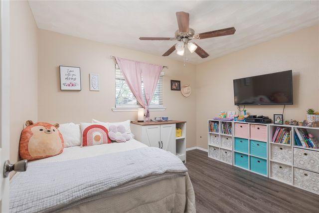 1731 Foster Drive, Arlington, TX 76012
