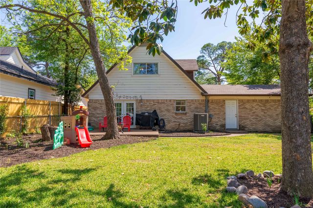 1731 Foster Drive, Arlington, TX 76012