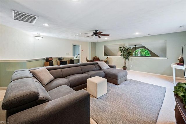 2644 Einstein DR, Virginia Beach, VA 23456
