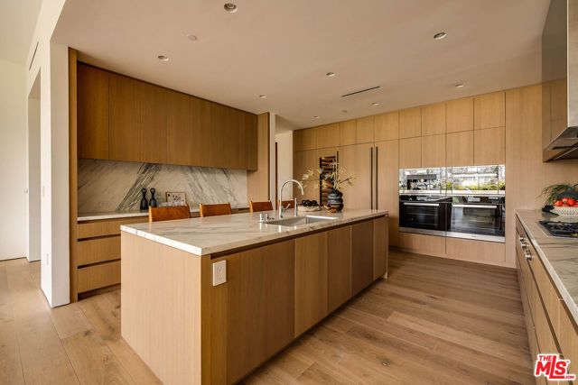 8899 Beverly Boulevard 5E, Los Angeles, CA 90048