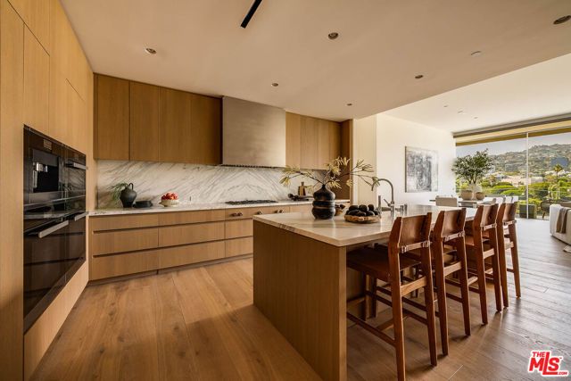 8899 Beverly Boulevard 5E, Los Angeles, CA 90048