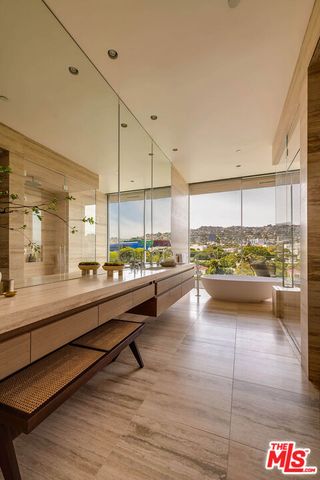8899 Beverly Boulevard 5E, Los Angeles, CA 90048