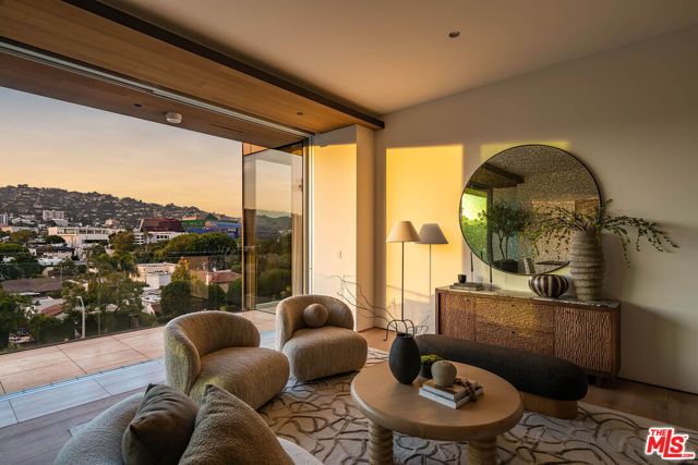 8899 Beverly Boulevard 5E, Los Angeles, CA 90048