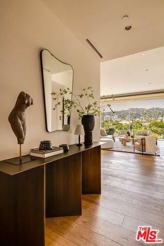 8899 Beverly Boulevard 5E, Los Angeles, CA 90048