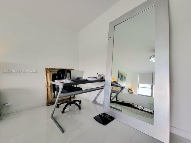 3505 S Ocean Dr 901, Hollywood, FL 33019