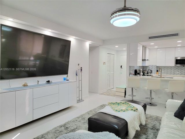 3505 S Ocean Dr 901, Hollywood, FL 33019